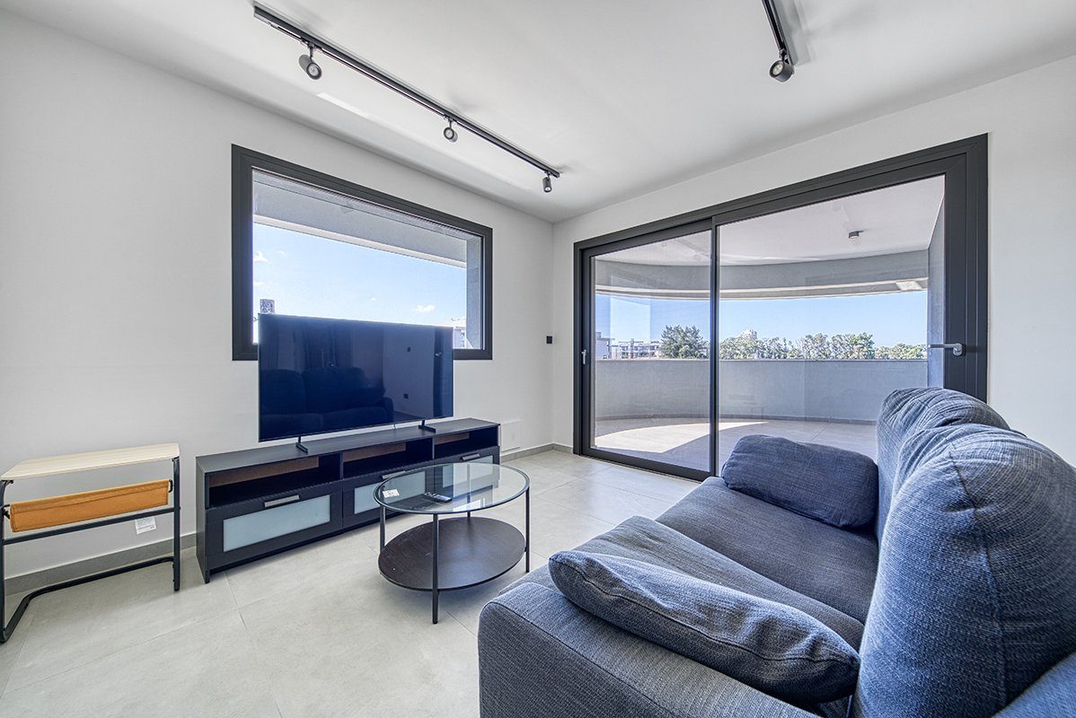 2 BR Apartment in Zakaki, Limassol
