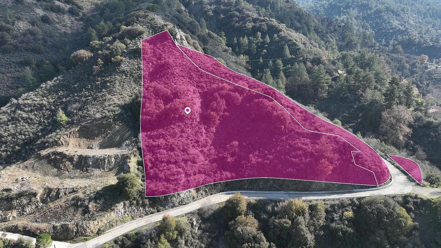 Three residential and agricultural fields located in Nicosia, Moutoullas. photo 2