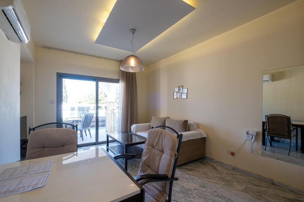 1-bedroom apartment with jacuzzi in Latchi, Paphos photo 15