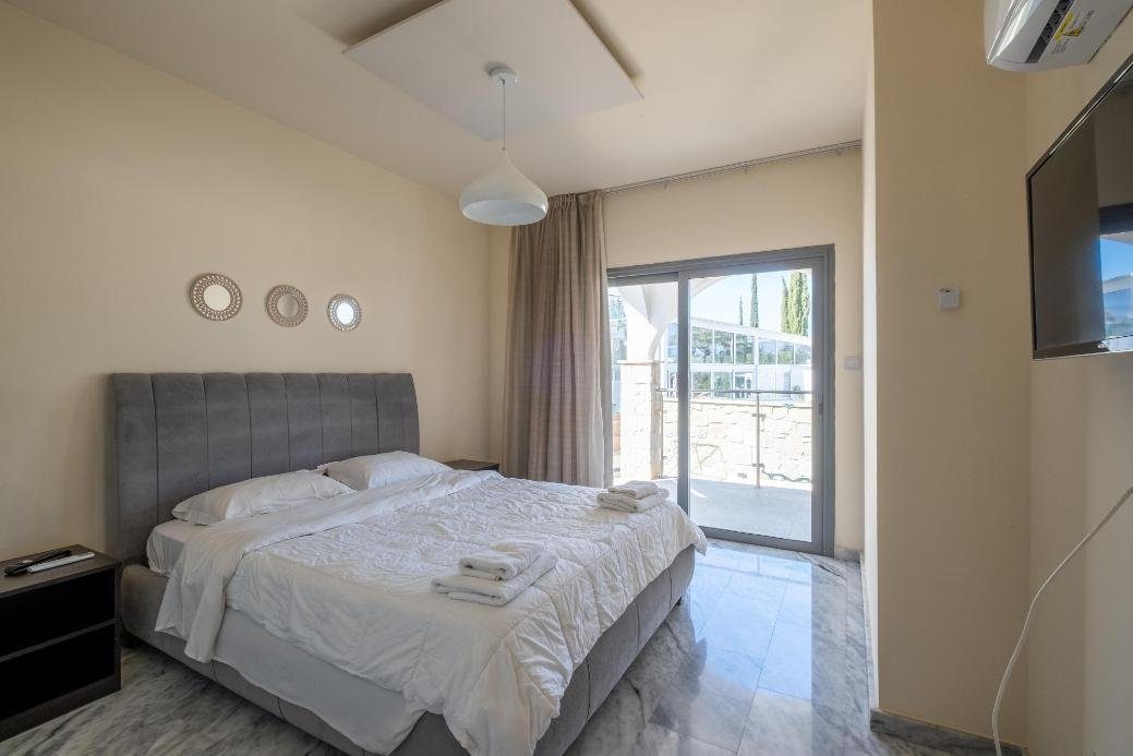 1-bedroom apartment with jacuzzi in Latchi, Paphos photo 12