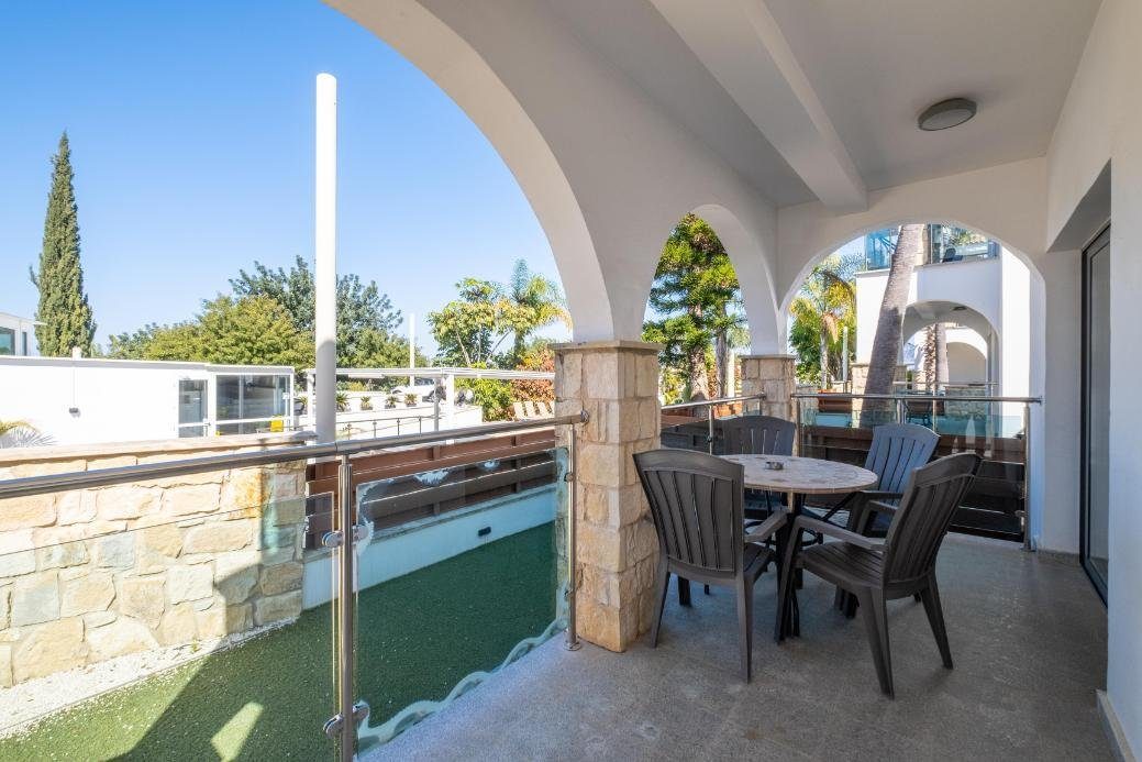 1-bedroom apartment with jacuzzi in Latchi, Paphos photo 9