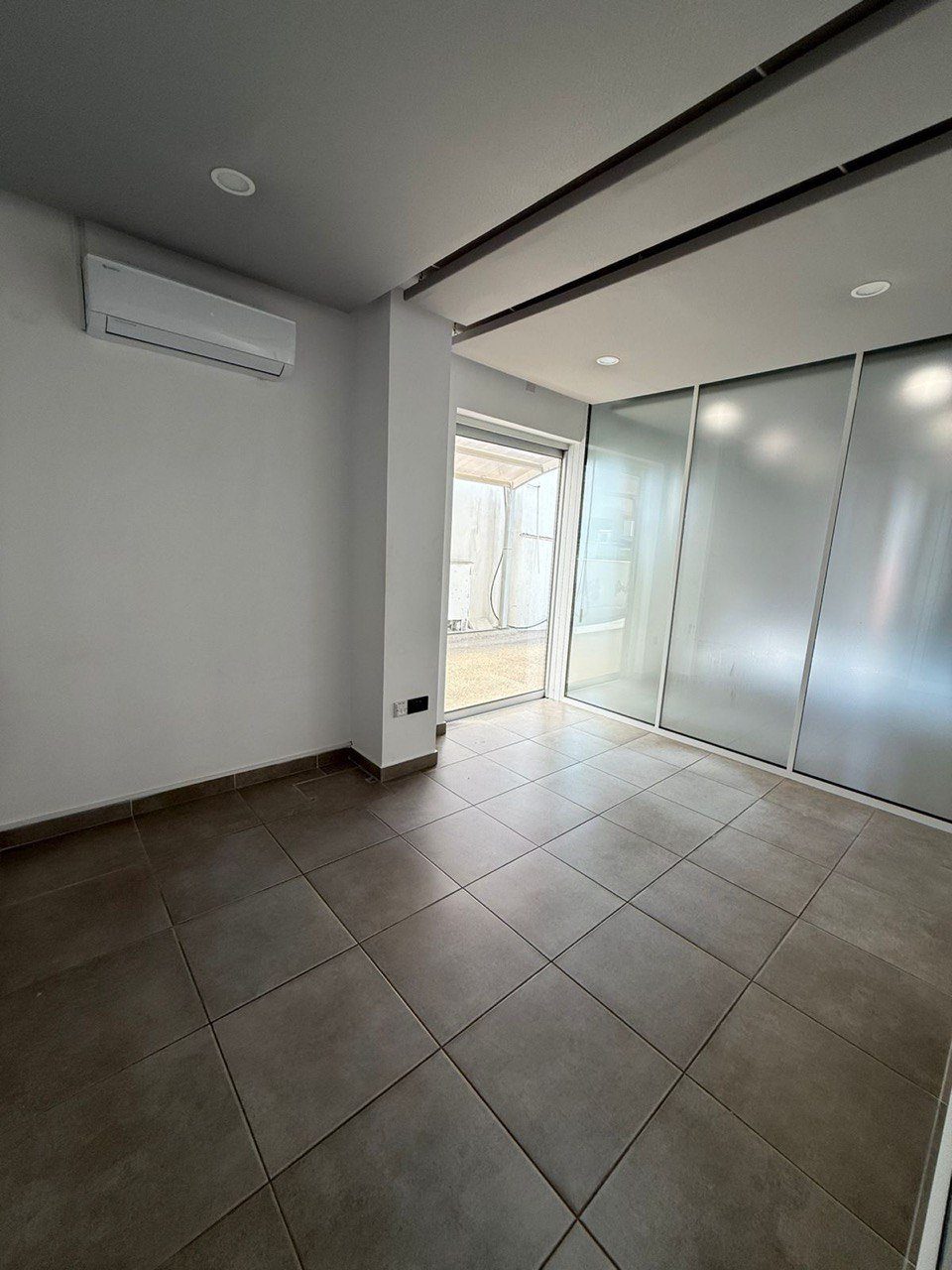 Office in Agios Nicolaos, Limassol — photo 7