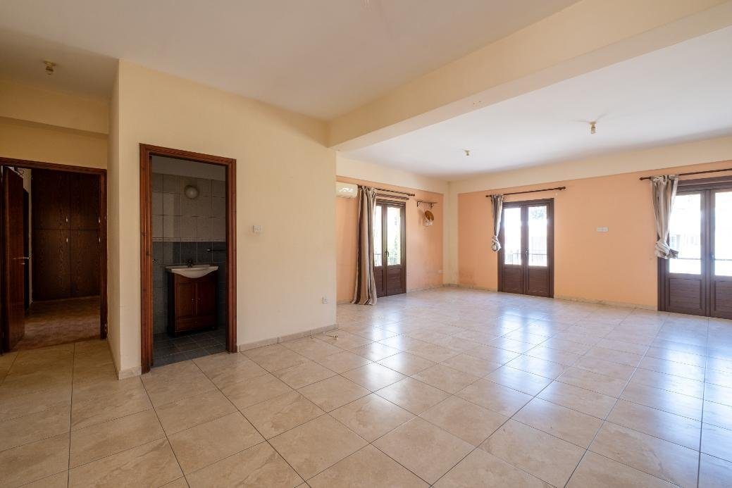 3 bedroom upper house in Agios Theodoros, Larnaca photo 12