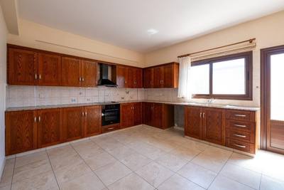 3 bedroom upper house in Agios Theodoros, Larnaca thumbnail 13