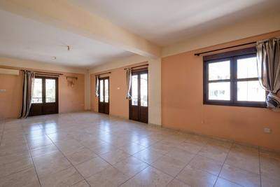 3 bedroom upper house in Agios Theodoros, Larnaca thumbnail 9