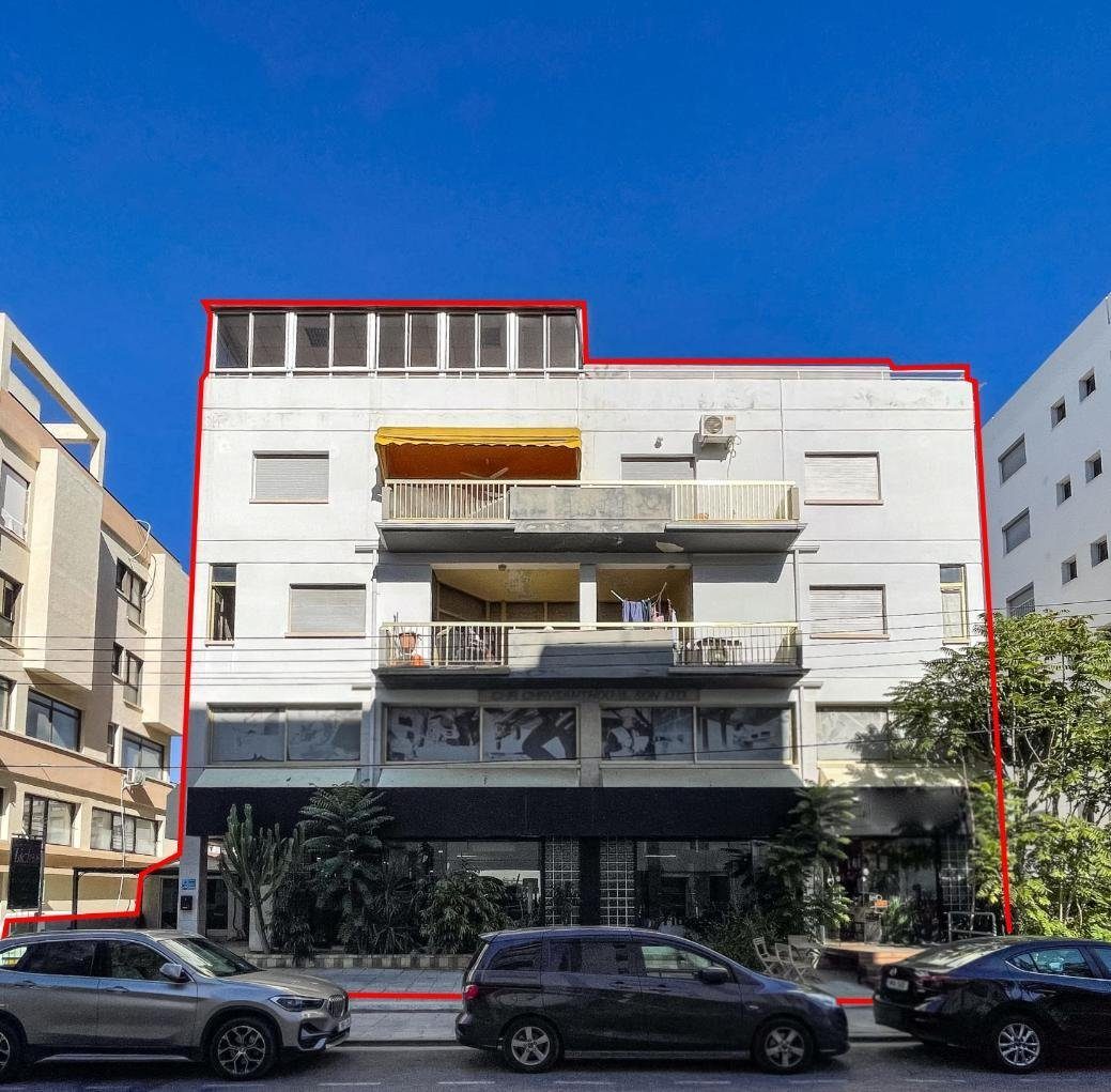 Four storey mixed-use building in Agioi Omologites, Nicosia photo 9