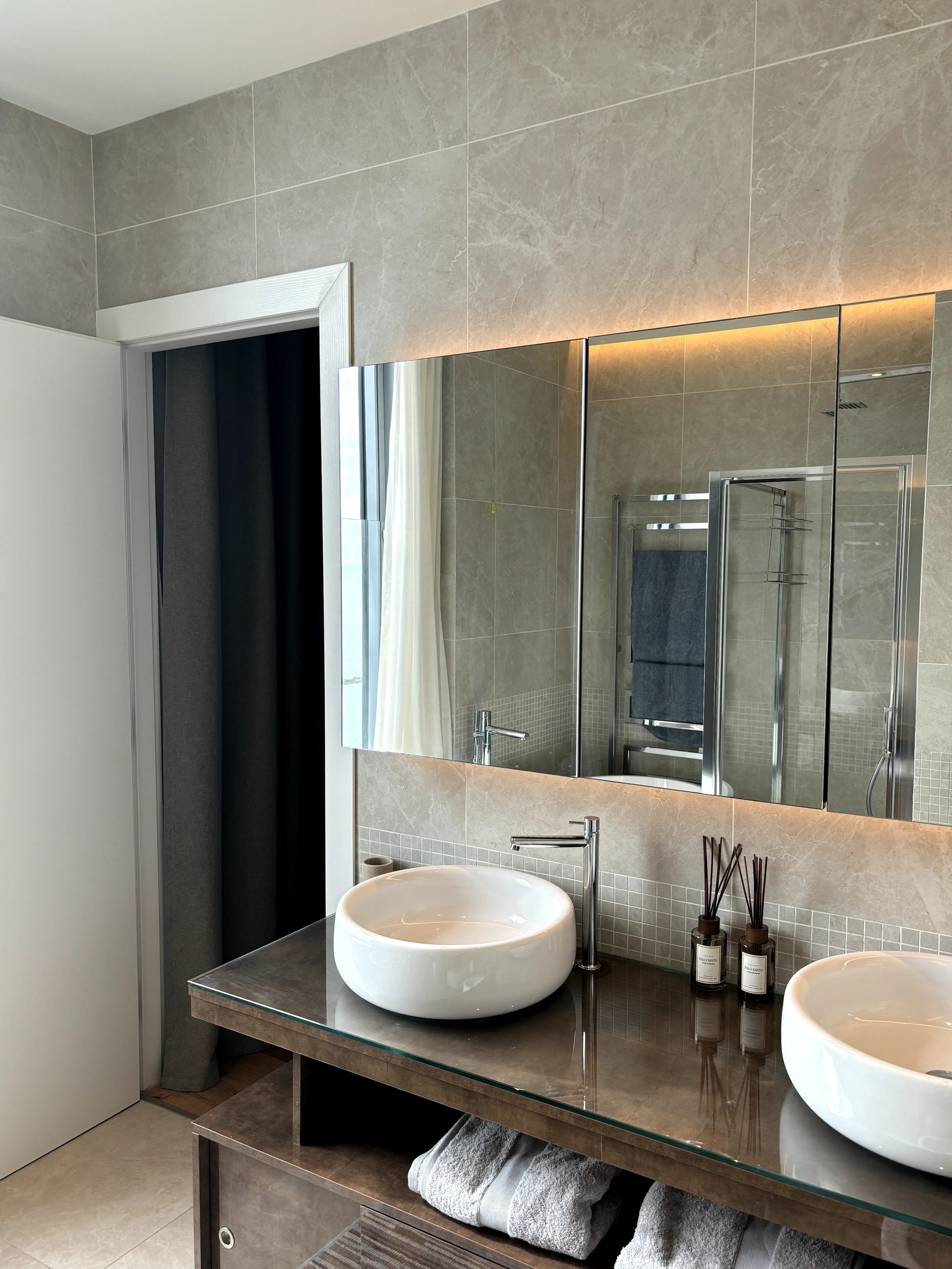 2 BR Beachfront Apartment in Agios Tychonas Tourist Area, Limassol photo 18