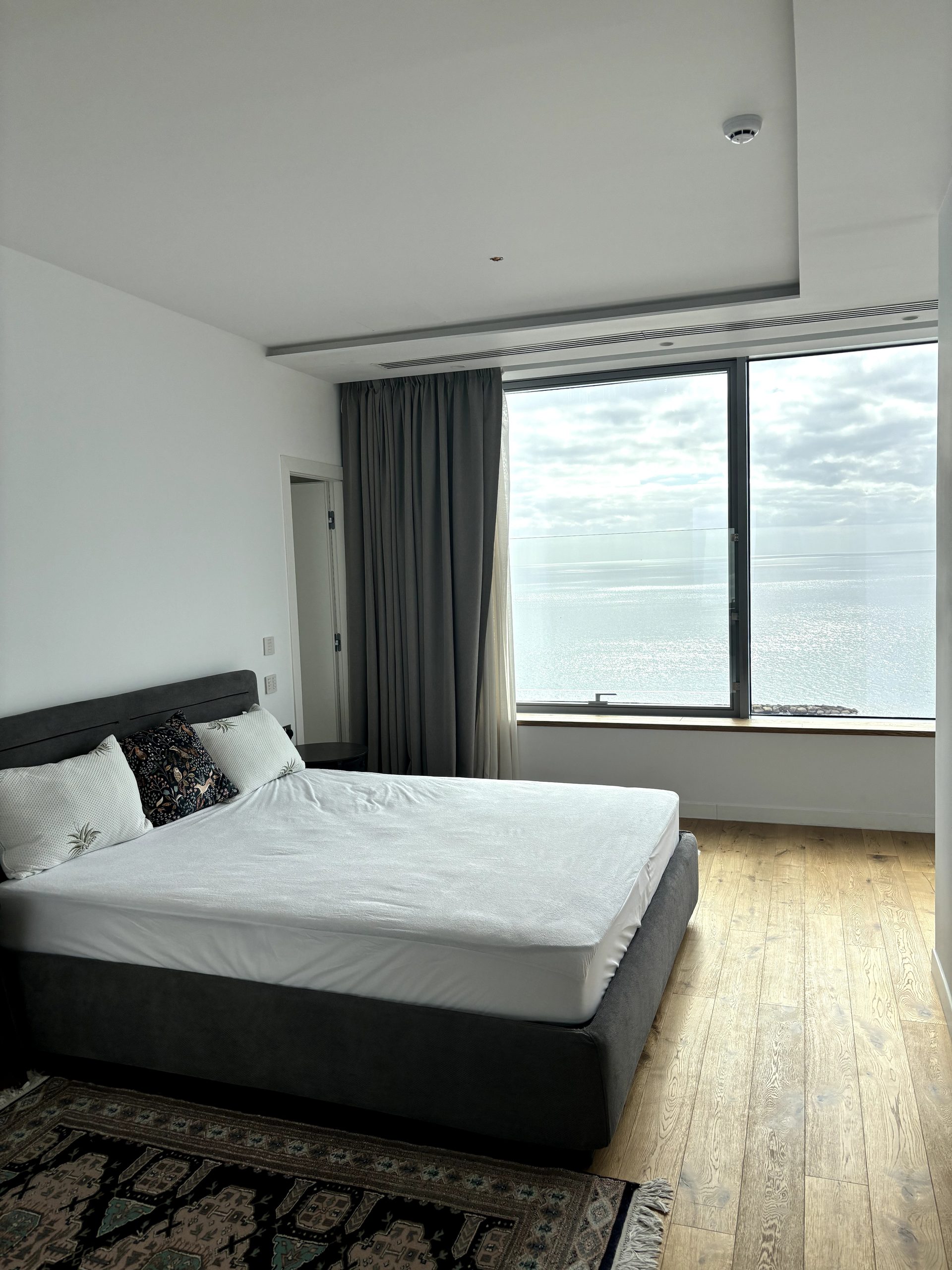 2 BR Beachfront Apartment in Agios Tychonas Tourist Area, Limassol photo 8