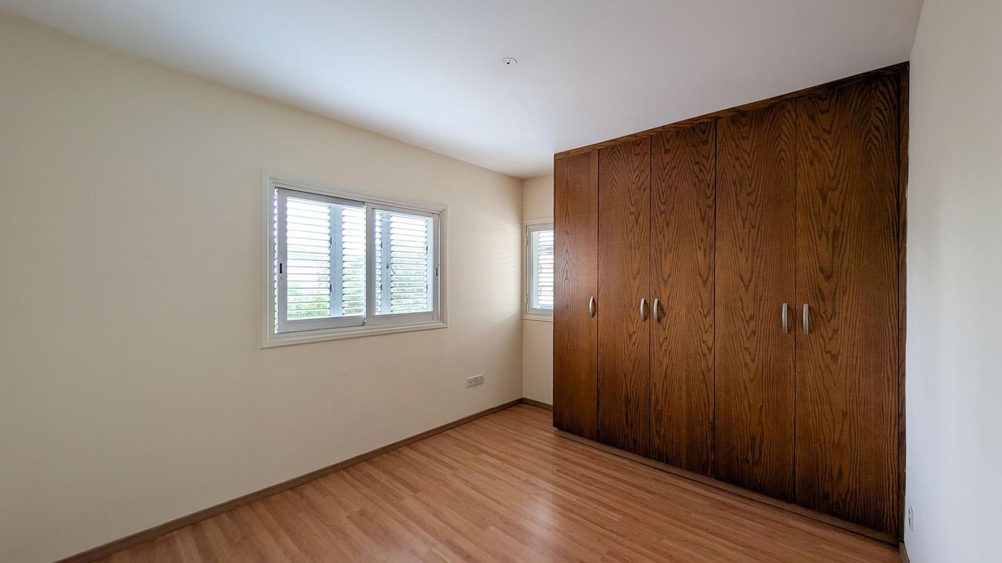 3 BR Apartment in Strovolos, Nicosia photo 10