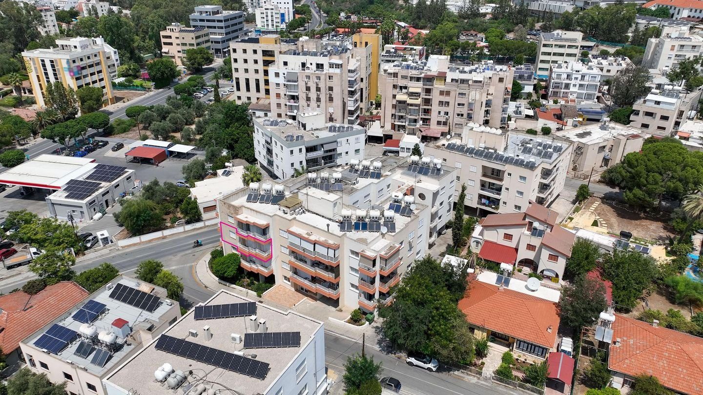 3 BR Apartment in Strovolos, Nicosia photo 4