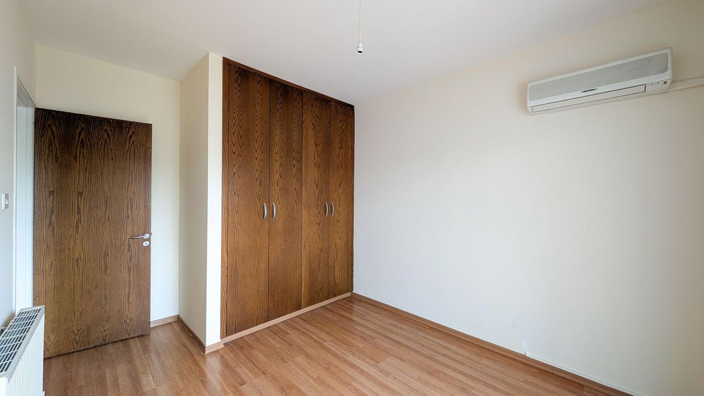 3 BR Apartment in Strovolos, Nicosia photo 13