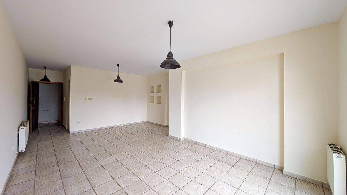 3 BR Apartment in Strovolos, Nicosia photo 6