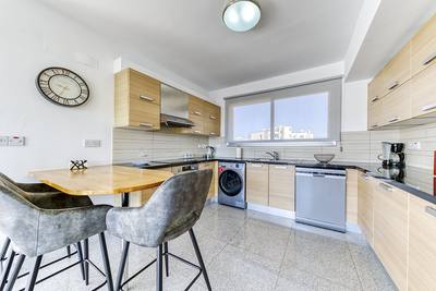 2 BR Apartment in Mesa Geitonia, Limassol thumbnail 6