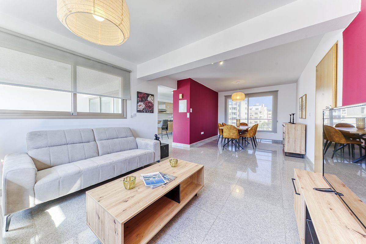 2 BR Apartment in Mesa Geitonia, Limassol — photo 4