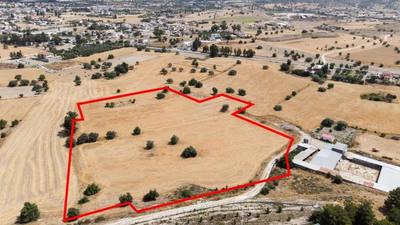 Shared residential field in Anglisides, Larnaca thumbnail 1