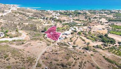 Residential field in Kato Pyrgos, Nicosia thumbnail 1