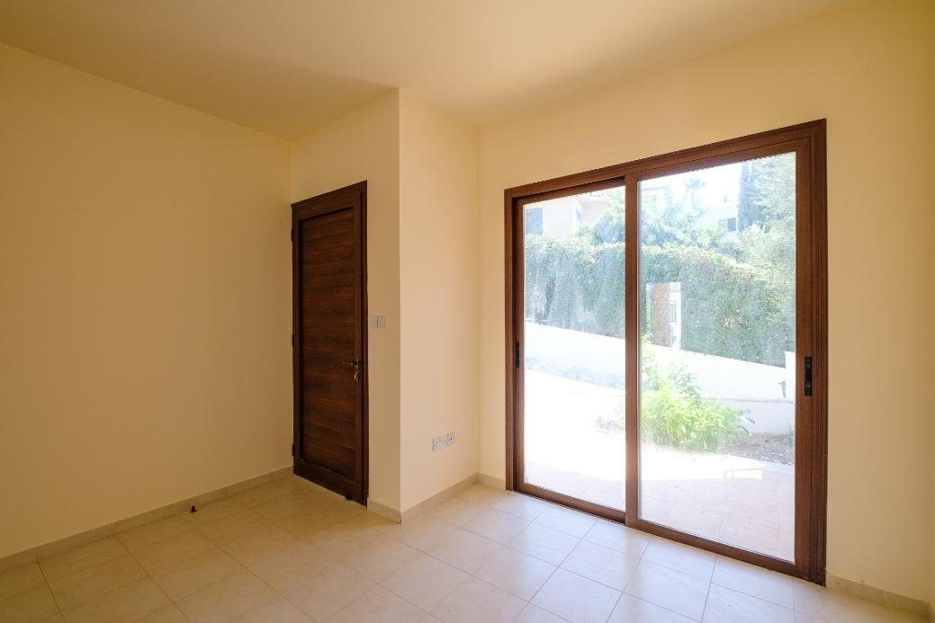 2 BR Detached house in Pegeia, Paphos photo 9