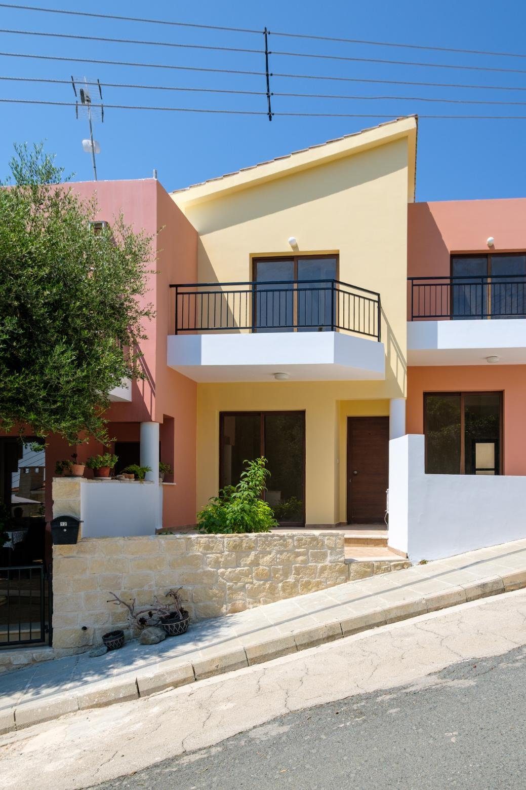 2 BR Detached house in Pegeia, Paphos photo 2