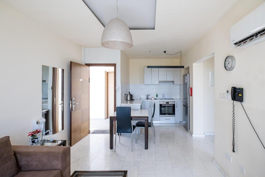1-bedroom apartment in Latchi, Paphos photo 5