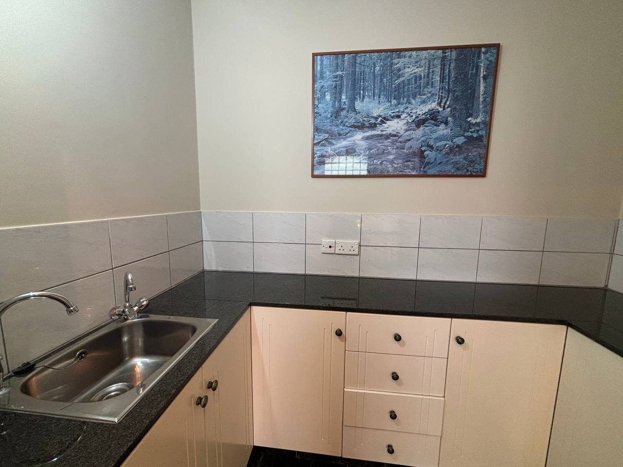 4 BR Villa in Ypsonas, Limassol photo 17