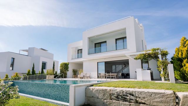 4 BR Villa in Pegeia, Paphos