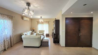 4 BR House in Polemidia, Limassol thumbnail 9
