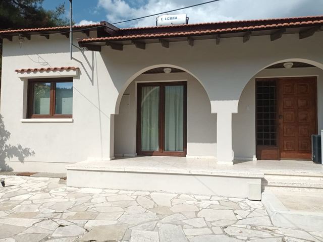 3 BR Detached house in Louvaras, Limassol