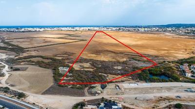 Shared field in Deryneia, Famagusta thumbnail 5