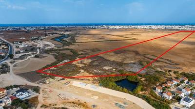 Shared field in Deryneia, Famagusta thumbnail 4