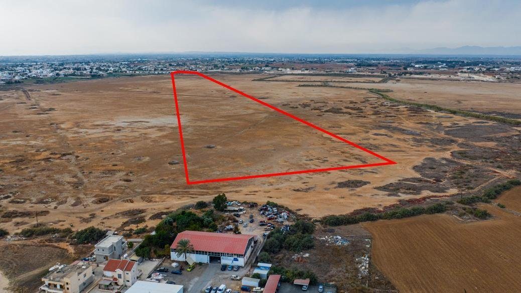 Shared field in Deryneia, Famagusta photo 2
