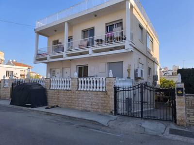 3-Floor Investment Property on 288 m² Plot in Kapsalos, Limassol thumbnail 1