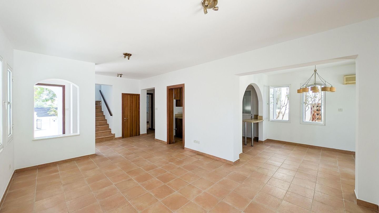3 BR House in Pegeia, Paphos photo 9