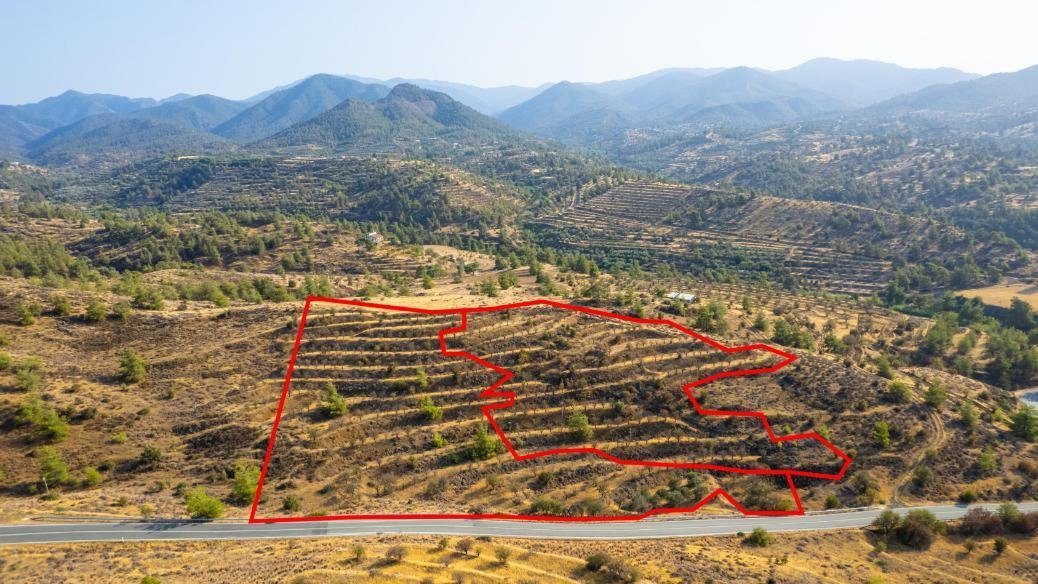 Fields in Agia Marina Xyliatou, Nicosia photo 2