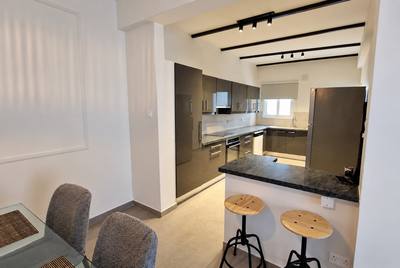 2 BR Entire-Floor Apartment in Agia Zoni, Limassol thumbnail 6