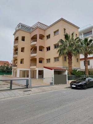 2 BR Penthouse in Potamos Germasogeias, Limassol thumbnail 15