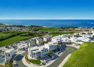4 BR Villa in Chloraka thumbnail 2