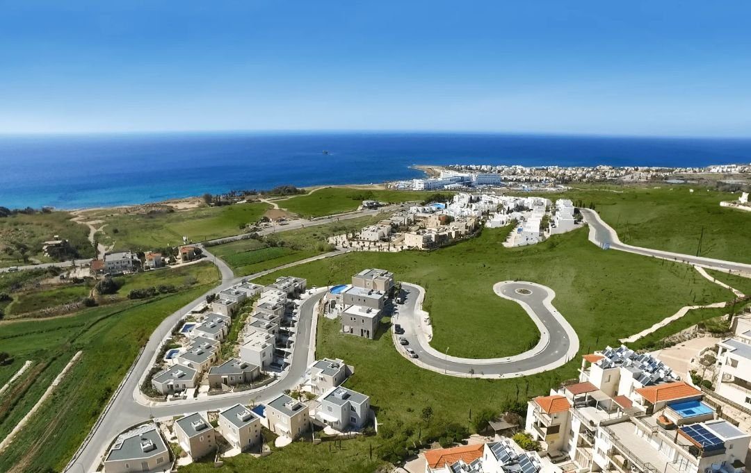 4 BR Villa in Chloraka photo 8