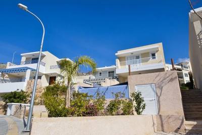 4 BR Villa in Chloraka thumbnail 13