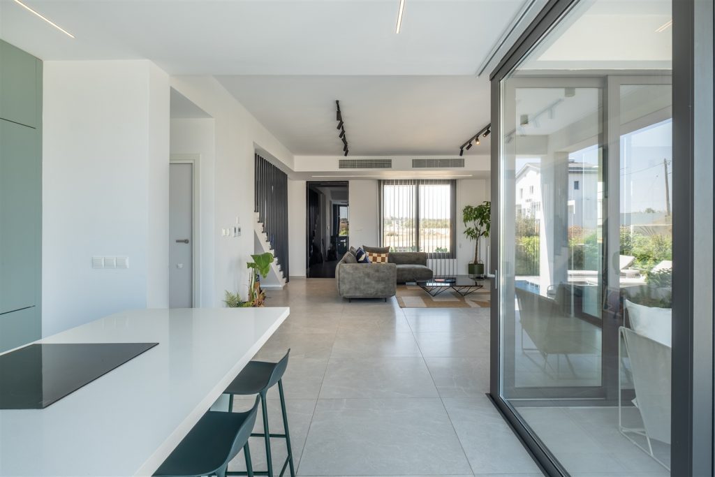 4 BR Villa in Geri, Nicosia photo 3