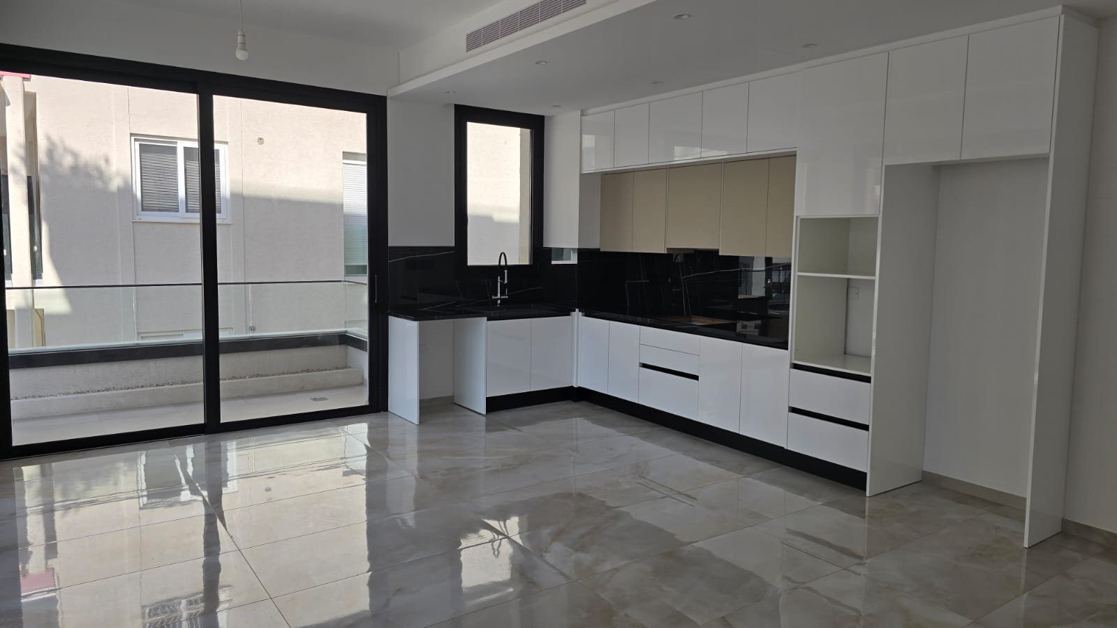 2 BR Apartment in Chalkoutsa, Limassol