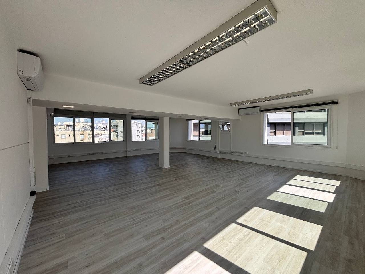 Office in Neapolis, Limassol — photo 5