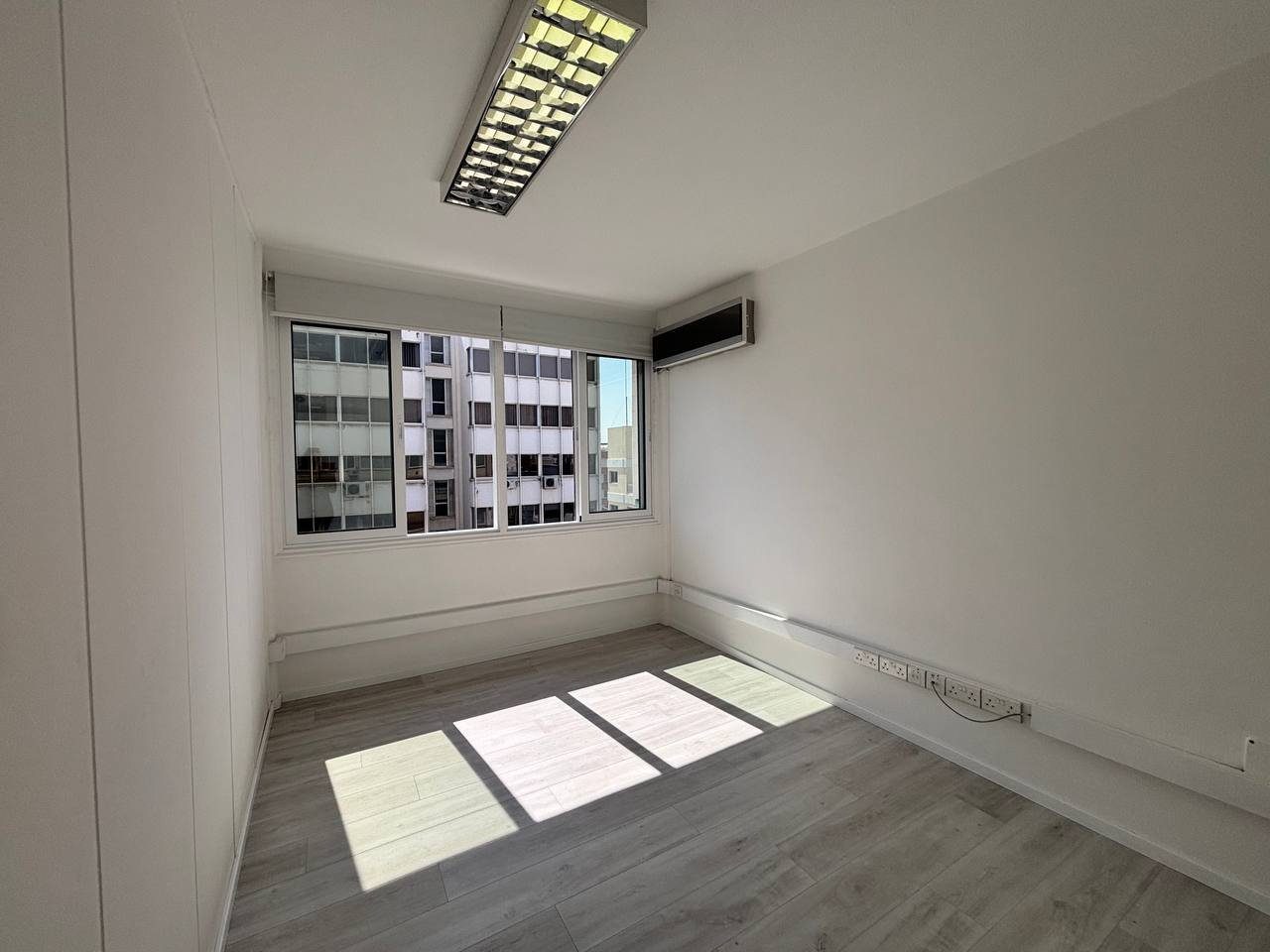Office in Neapolis, Limassol — photo 6