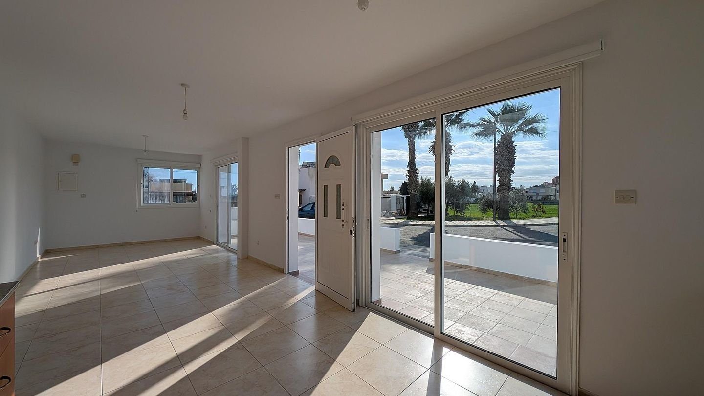Investment Opportunity: Three-Storey Residential Building with 4 Apartments in Kiti, Larnaca photo 5