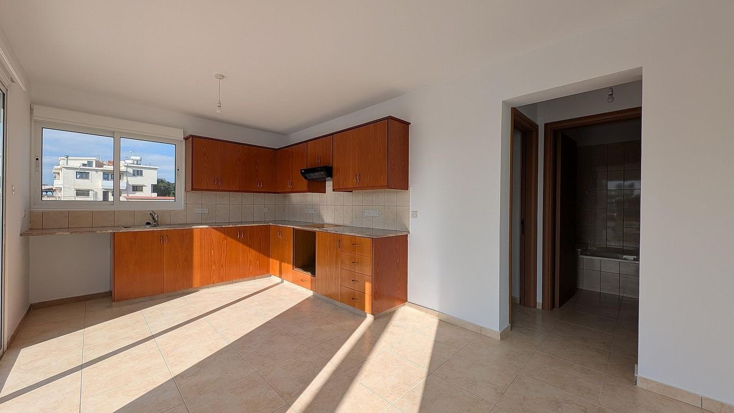 Investment Opportunity: Three-Storey Residential Building with 4 Apartments in Kiti, Larnaca photo 6