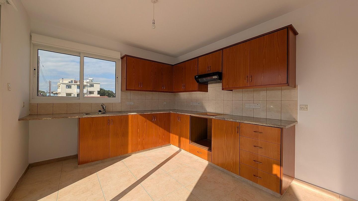 Investment Opportunity: Three-Storey Residential Building with 4 Apartments in Kiti, Larnaca photo 7