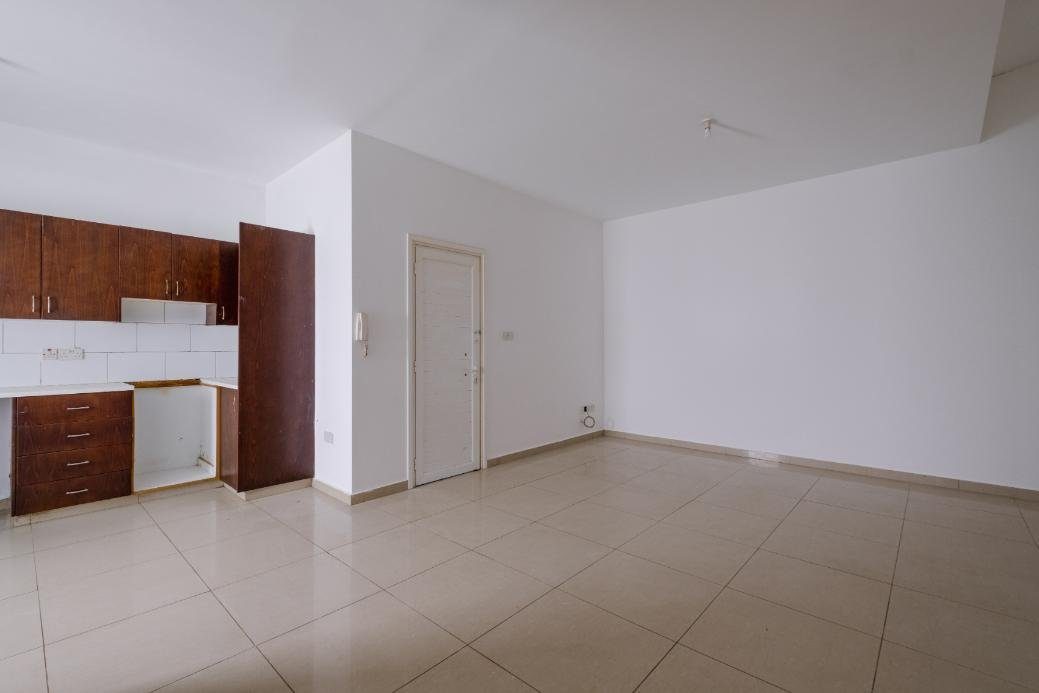 Two-storey mixed-use building in Deneia, Nicosia photo 15
