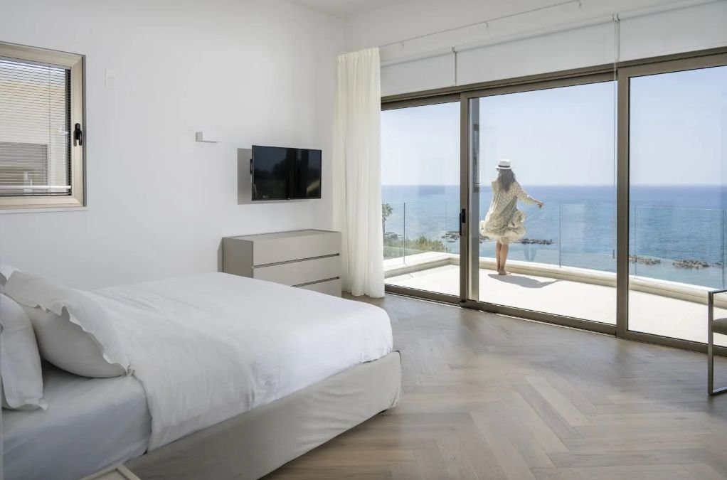 5 BR Villa in Kissonerga photo 6