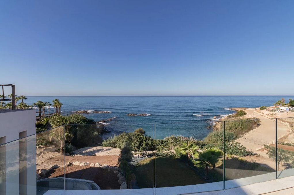 5 BR Villa in Kissonerga photo 2