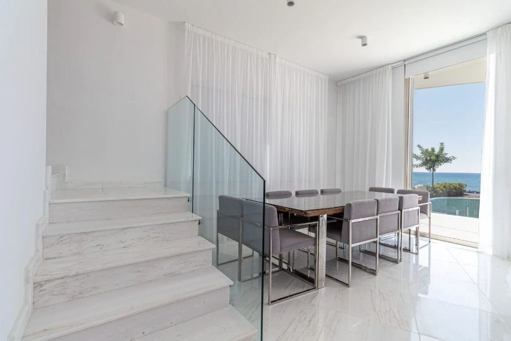 5 BR Villa in Kissonerga photo 32