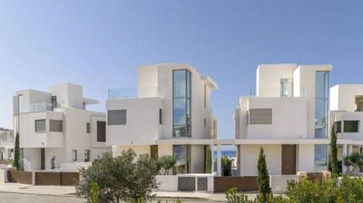 5 BR Villa in Kissonerga, Paphos thumbnail 36